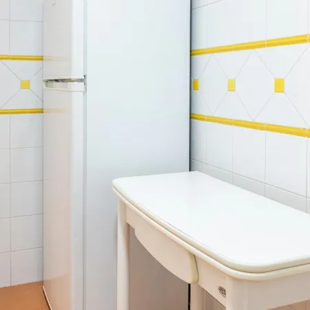 Cozy & Comfy Seaside Retreat In *