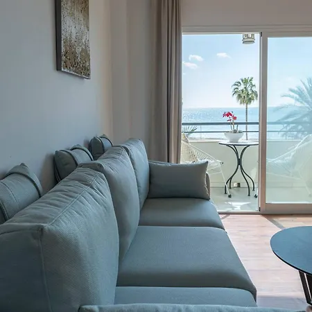 Apartman Cozy & Comfy Seaside Retreat In Estepona