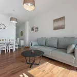 Daire Cozy & Comfy Seaside Retreat In Estepona