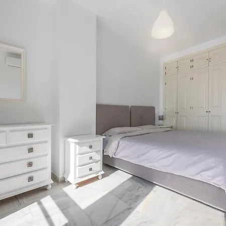 Cozy & Comfy Seaside Retreat In Эстепона