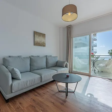 Cozy & Comfy Seaside Retreat In * Estepona