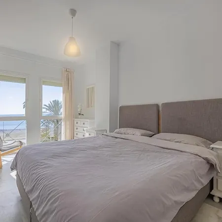 Cozy & Comfy Seaside Retreat In Эстепона