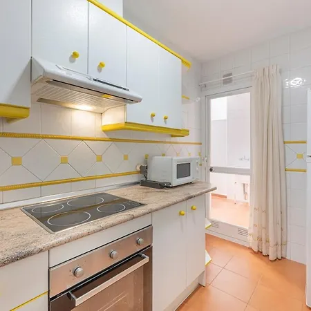 Cozy & Comfy Seaside Retreat In Эстепона