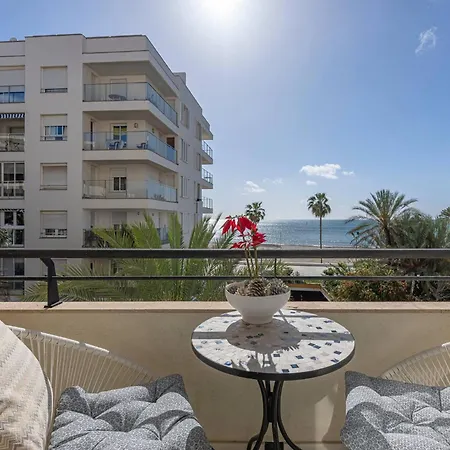 Cozy & Comfy Seaside Retreat In דירה אסטפונה