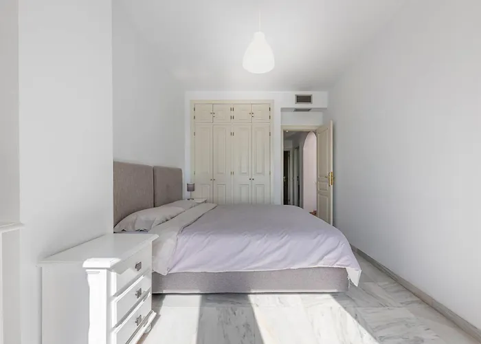 Apartamento Cozy & Comfy Seaside Retreat In *