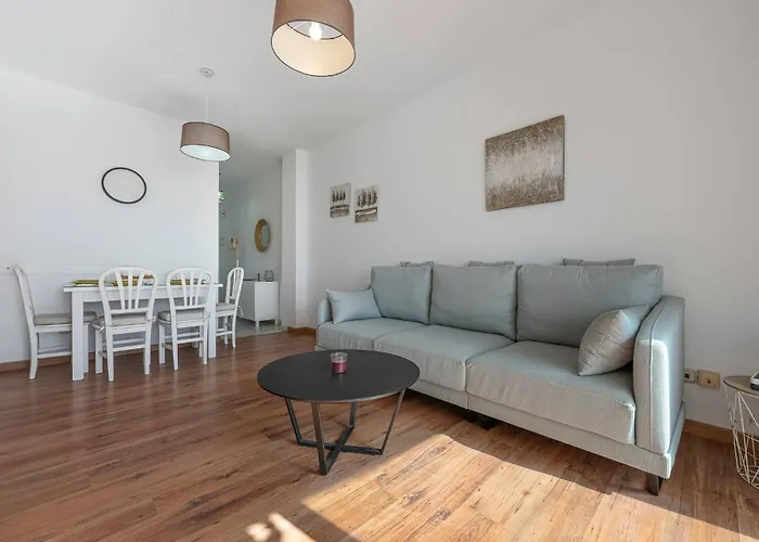 Apartamento Cozy & Comfy Seaside Retreat In Estepona