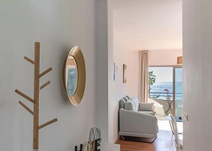 Cozy & Comfy Seaside Retreat In Apartamento Estepona