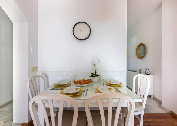 Cozy & Comfy Seaside Retreat In Estepona