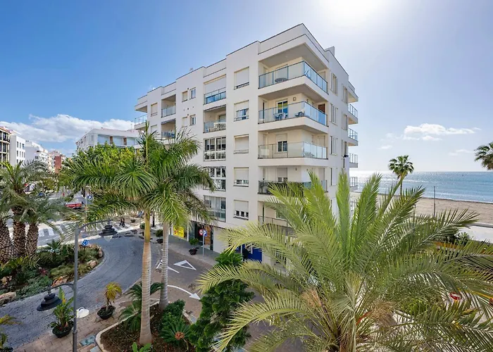 Cozy & Comfy Seaside Retreat In Apartamento Estepona