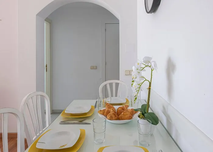 Cozy & Comfy Seaside Retreat In