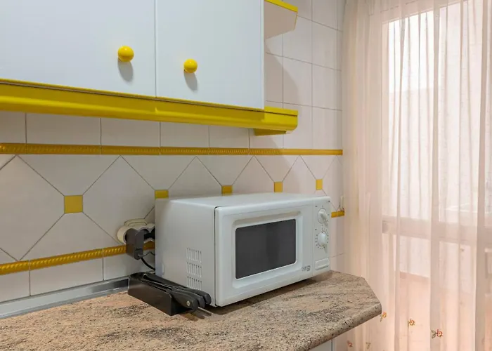 Cozy & Comfy Seaside Retreat In Daire