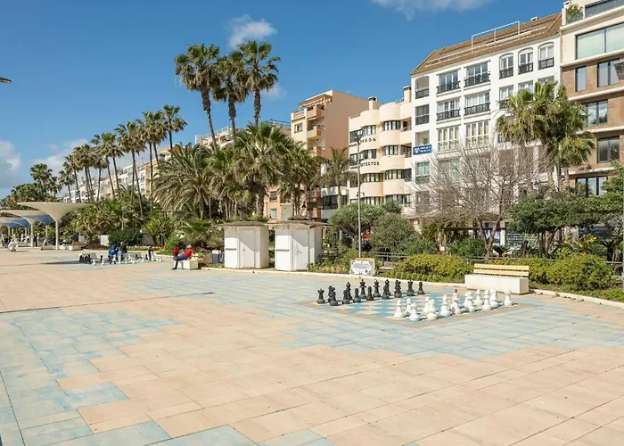 Apartamento Cozy & Comfy Seaside Retreat In Estepona