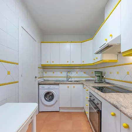 Cozy & Comfy Seaside Retreat In